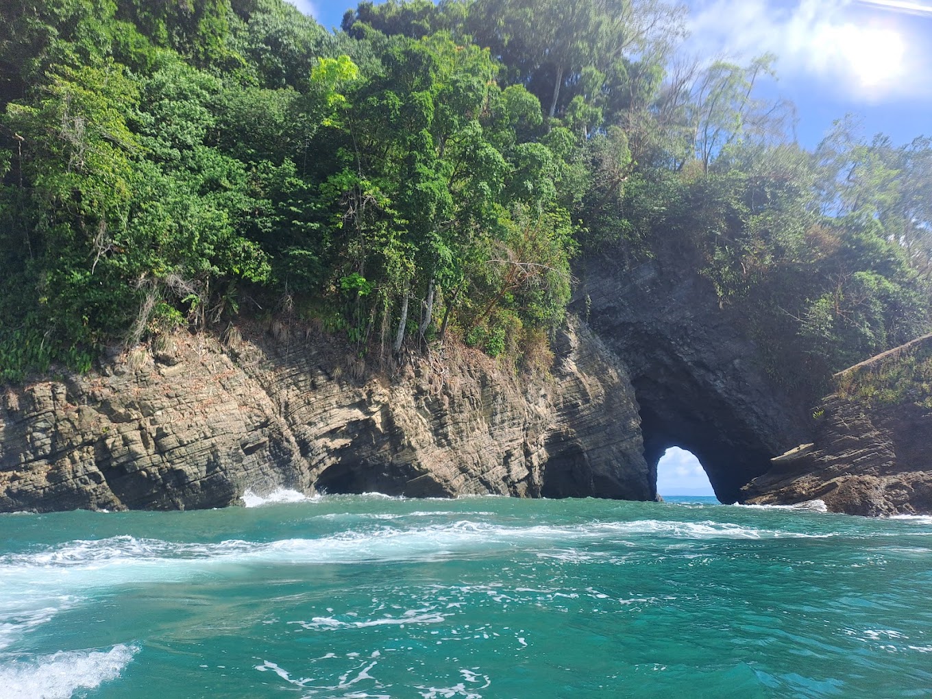 Cliff and sea cave at Bahía Ballena, Uvita